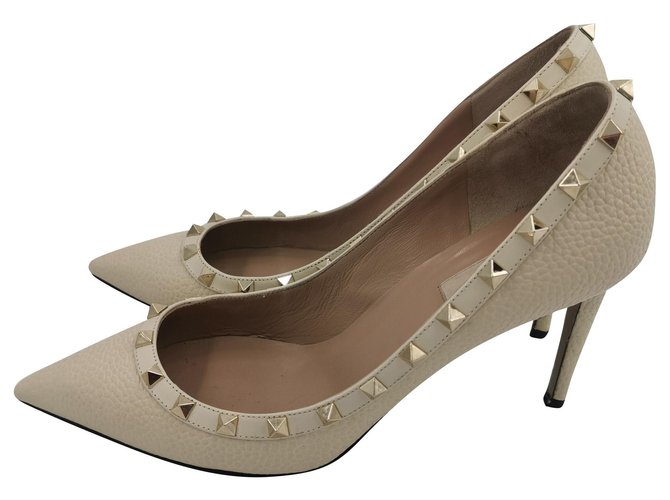 beige valentino heels