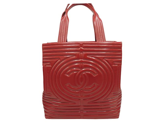 CHANEL TOTE BAG In red glazed leather  ref.193537