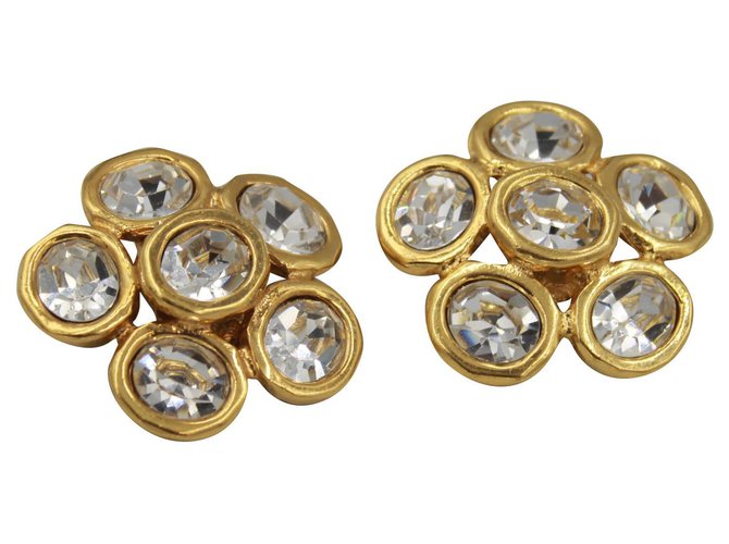 Brincos Chanel em metais e pedras de ouro Dourado Banhado a ouro  ref.193561