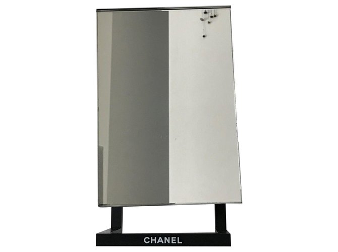 Chanel Espejo retrovisor Negro Blanco  ref.193762