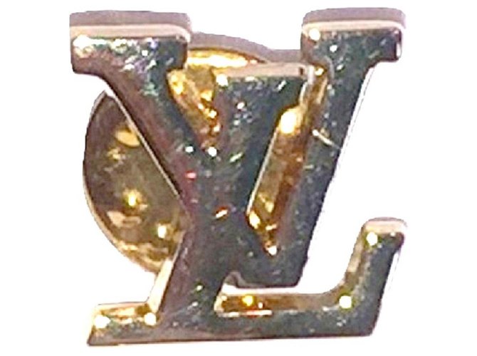 LOUIS VUITTON MONOGRAM jacket pin Golden Metal  ref.193831