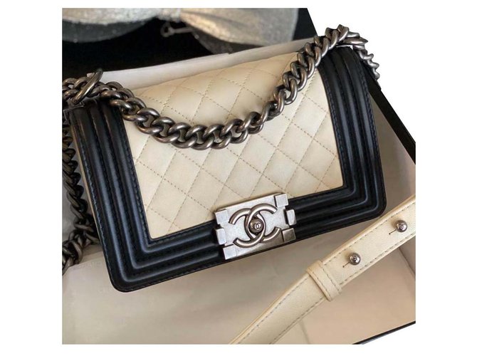 Chanel Boy Black White mini bag Silvery Leather ref.193914 - Joli