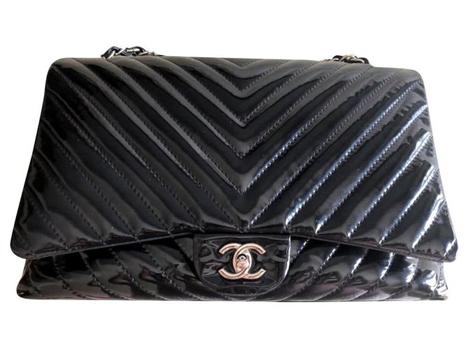 Timeless Chanel black patent chevron Jumbo flap bag Patent leather  ref.194200
