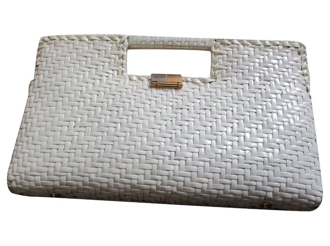 Autre Marque White wicker pouch.  ref.194258