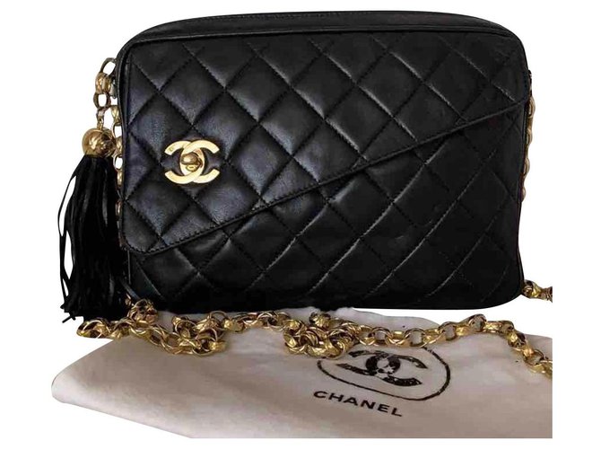Camera Chanel Bolsos de mano Negro Piel de cordero  ref.194276