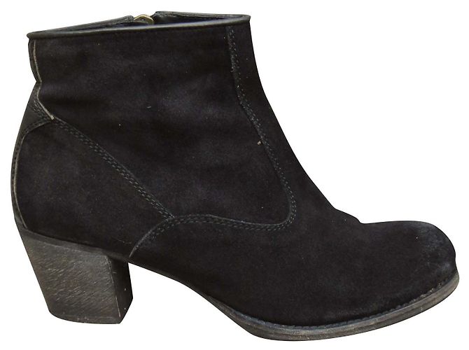 boots N.D.C. Made By Hand p 38 Black