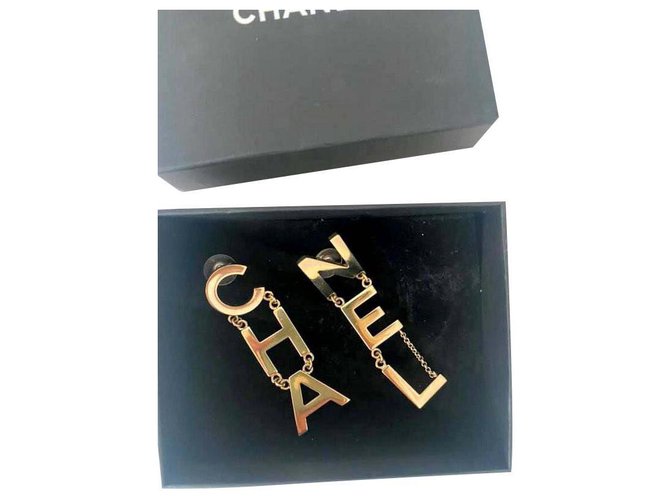 CHANEL Resin CC Clover Clip On Earrings Black Gold 542555