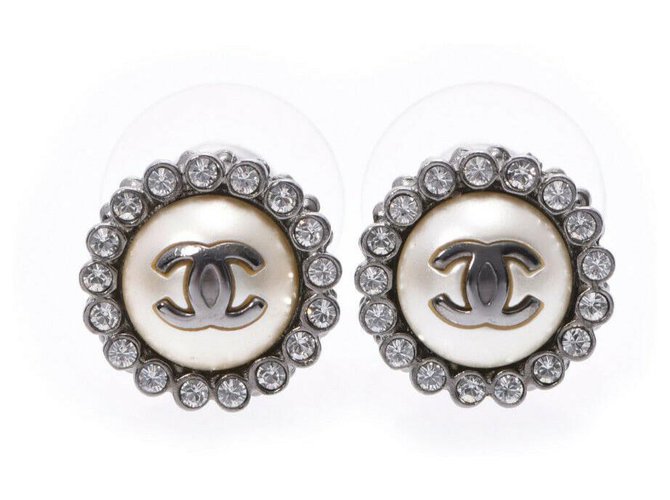 Boucles d'oreilles rondes Chanel Argenté  ref.194594