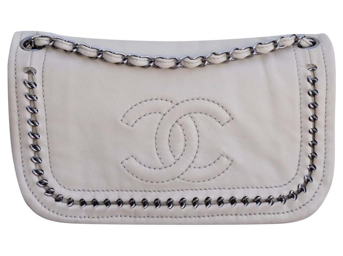 Chanel Handbags Leather  ref.194689