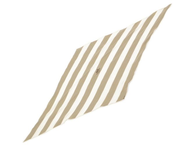 Sciarpa di Hermès Grigio Seta  ref.194829