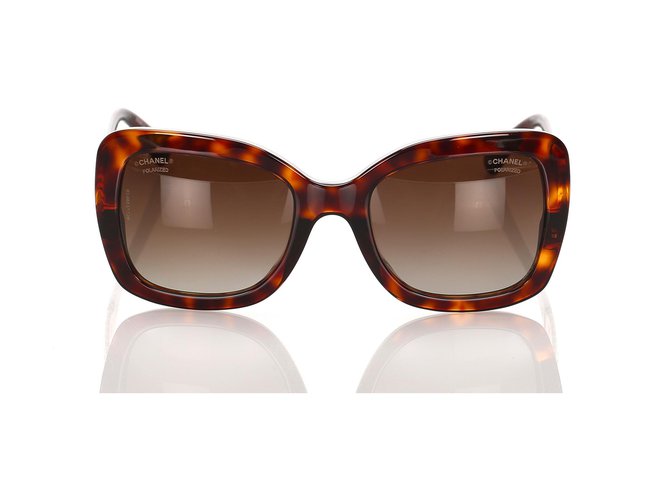 Chanel Brown Borboleta Óculos de Sol Coloridos Marrom Castanho escuro Plástico  ref.195007