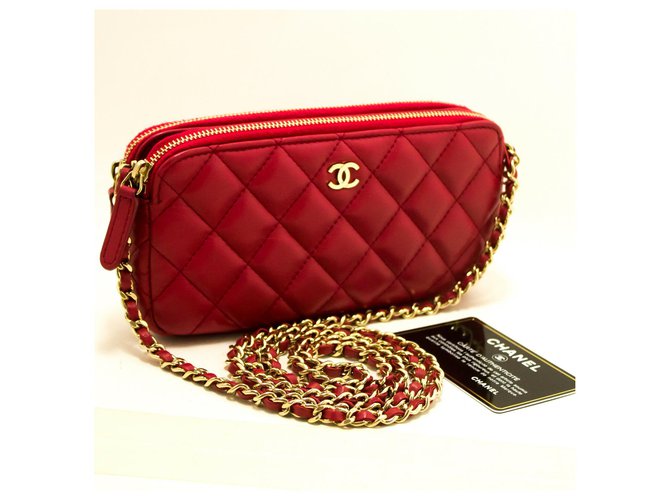 Pochette Chanel porté épaule Cuir Rouge  ref.195193