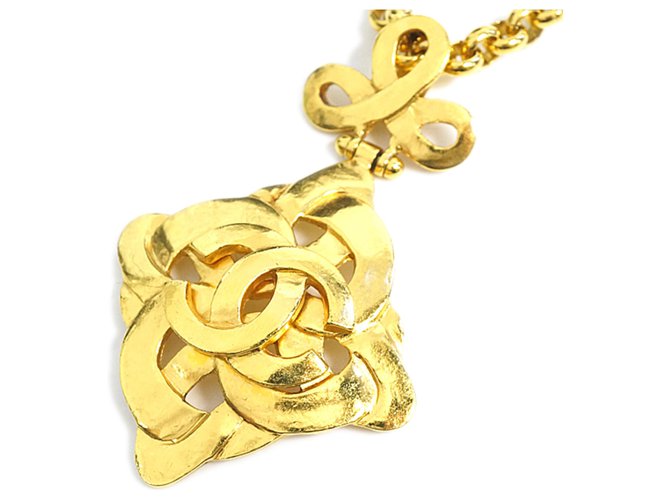 Chanel Gold CC Anhänger Halskette Golden Metall  ref.195414