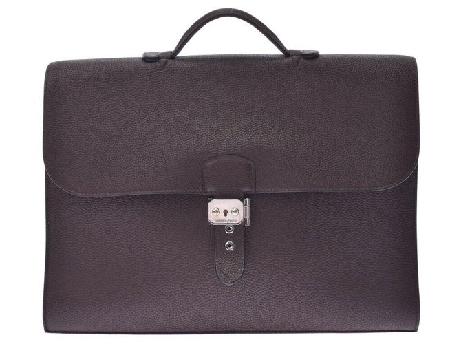 Hermès -- Brown Leather  ref.195440