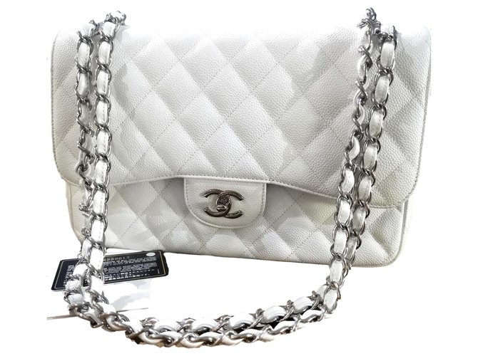 Timeless Chanel branco Jumbo clássico alinhado saco de aba Couro  ref.195539