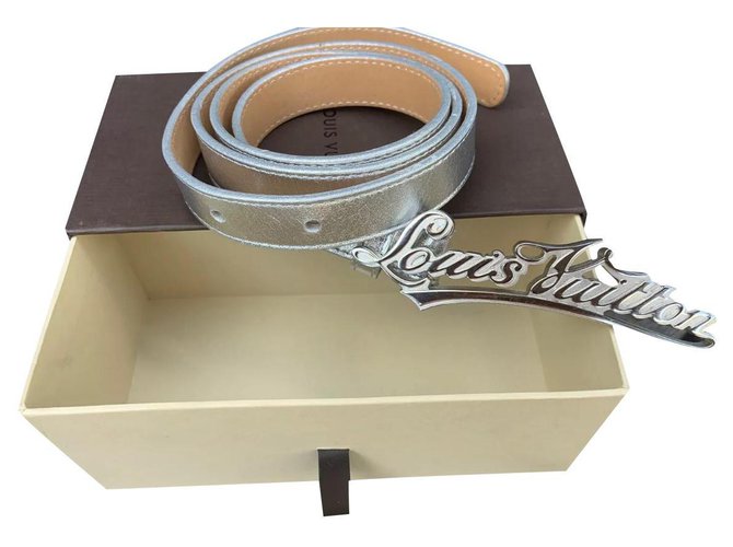 Louis Vuitton Cinturones Plata Piel de cordero  ref.195723