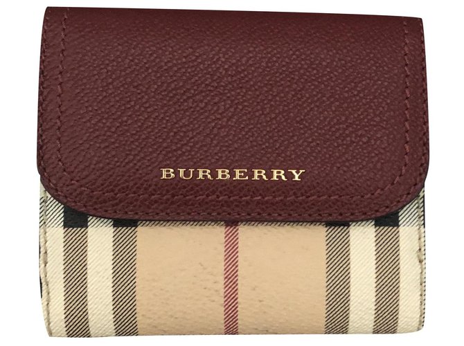 Burberry Wallets Leather  ref.195749