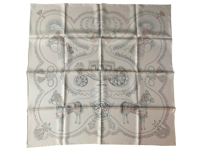 Hermès Sciarpe di seta Crema