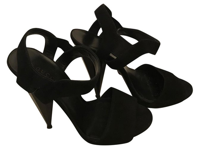 Gucci Cone heel sandals Black Leather Deerskin  ref.195950