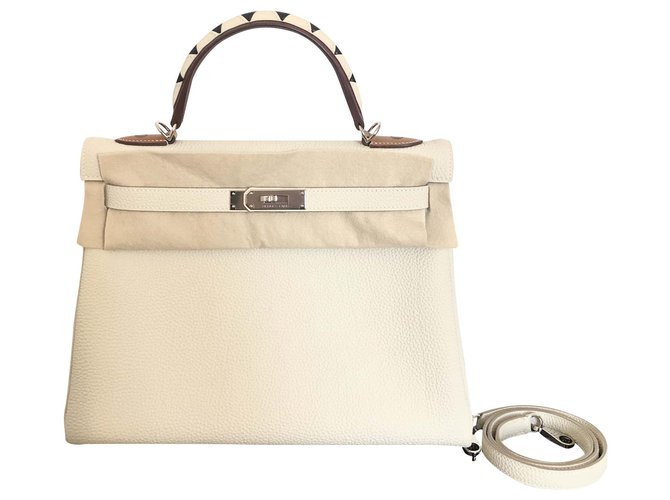 Hermès Hermes Kelly 32 Galoppieren Beige Leder  ref.196003