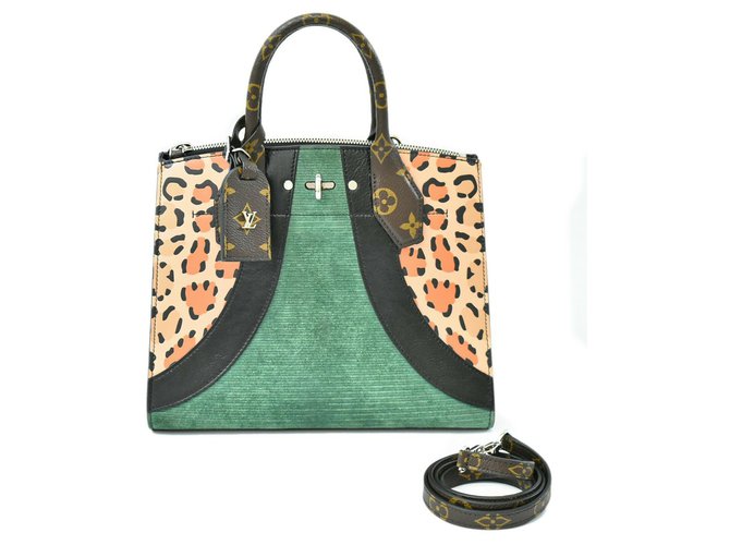 Louis Vuitton Handbag Green Cloth  ref.196323