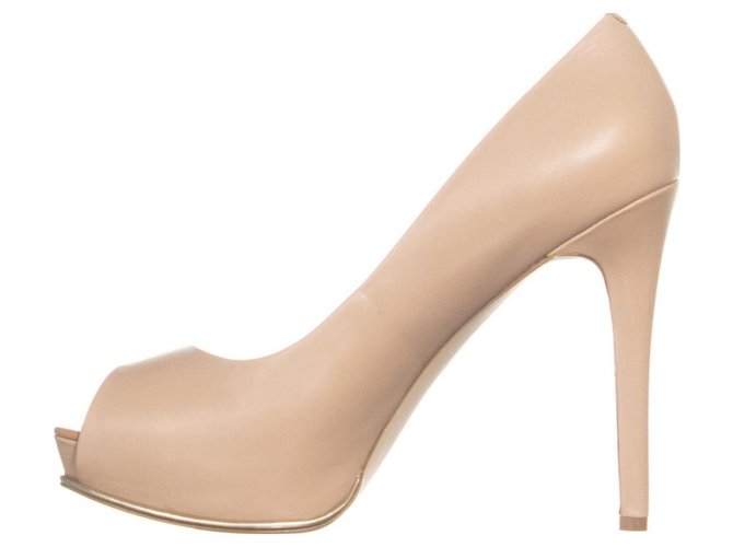 Bombas peeptoe Guess Honra Beige Carne Cuero  ref.196360