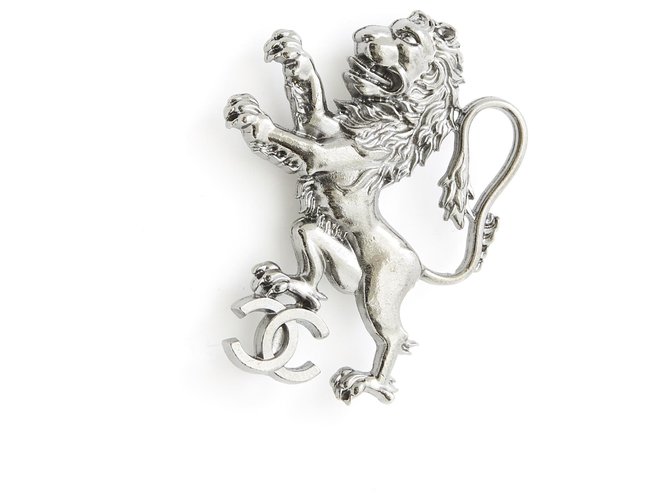 Chanel LION KING Argento Metallo  ref.196400
