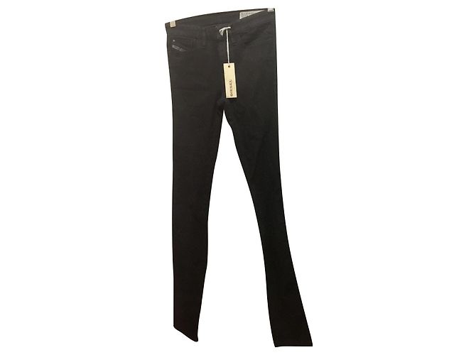 Vaqueros elásticos Diesel Super Skinny Nuevo Negro