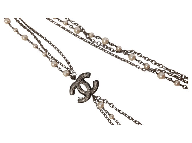 Chanel Long necklaces Black Metallic Metal  ref.196983