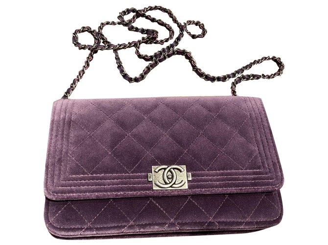 Chanel Clutch bags Purple Velvet  ref.197011