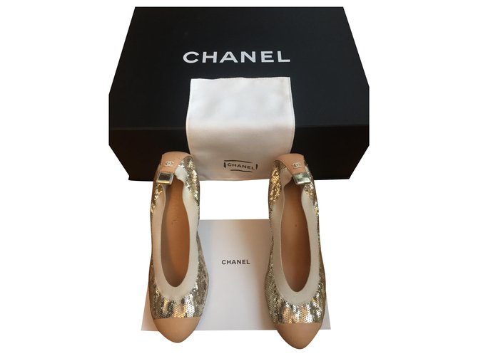 Chanel Pumps Leather  ref.197167
