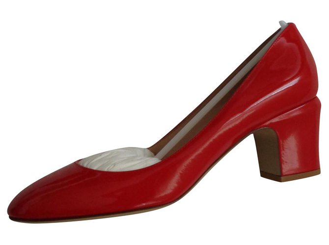 Valentino Garavani Heels Red Patent leather  ref.197523