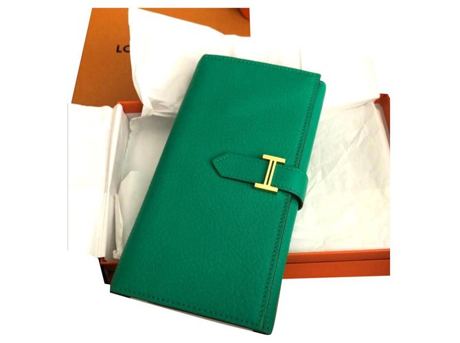 Béarn Hermès Hermes Bearn Tri-fold long wallet Green Leather  ref.198052