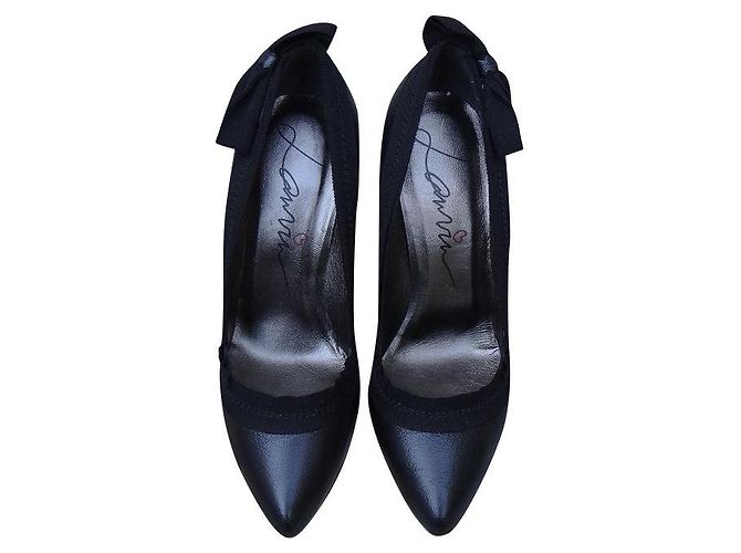 Lanvin Black Grained Leather Pumps 37.5 FR