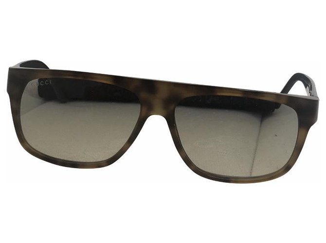 Óculos de sol Gucci novinhos em folha Marrom Plástico  ref.198256