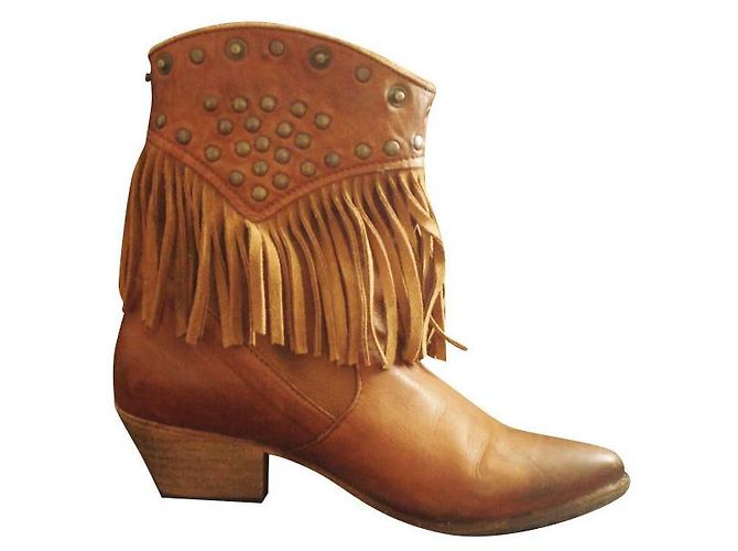 Botines con flecos y tachuelas H by Hudson 37 Camello Coñac