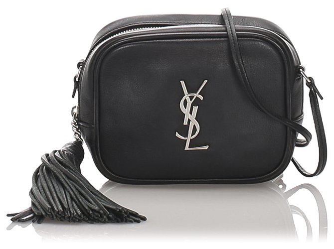 YSL Saint Laurent bag / Blogger street style #fashion