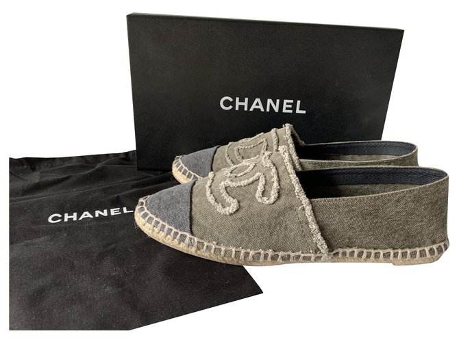 Chanel Espadrilles Grau Khaki Leinwand  ref.200205