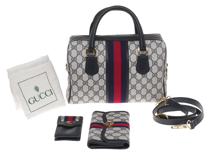 Gucci Matching Wallet Shoulder Bags