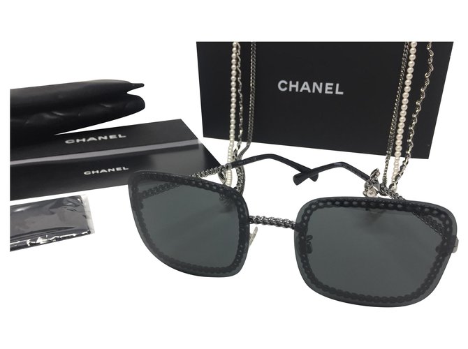 Chanel Occhiali da sole Nero Metallo  ref.200359