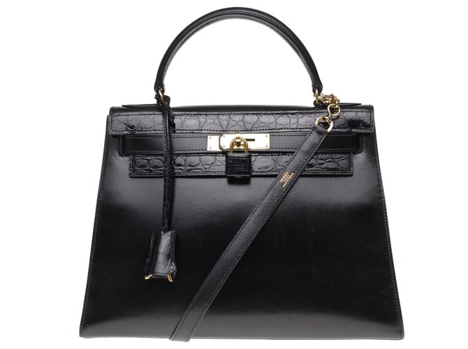 Splendid Hermès Kelly 32 saddler with strap in customized black box leather with black crocodile, gold plated metal trim Exotic leather  ref.200731