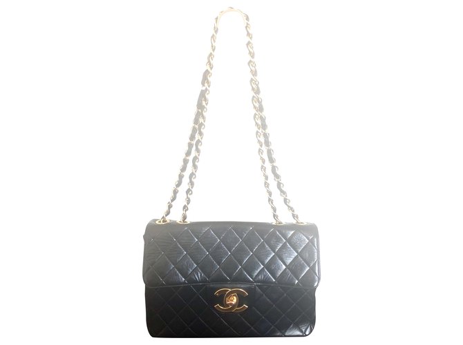 Classique Chanel Timeless Jumbo Vintage Cuir d'agneau Noir  ref.200734