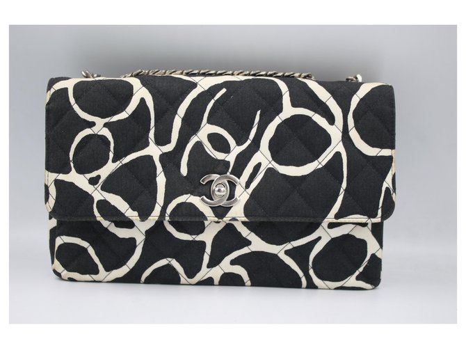 Chanel Timeless handbag in canvas Black White Cloth  ref.201031