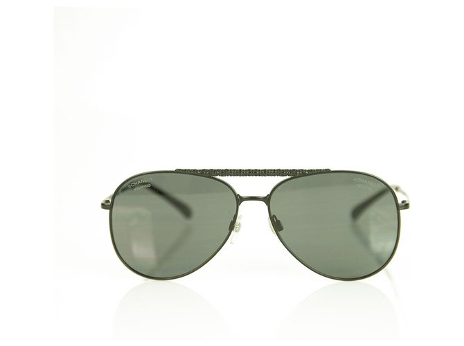 Chanel 4231 Polarized Black Aviator Shaped Metallic Pilot Sunglasses  ref.201057 - Joli Closet