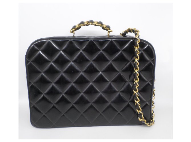 Chanel Business chain bag. Black Patent leather  ref.201129