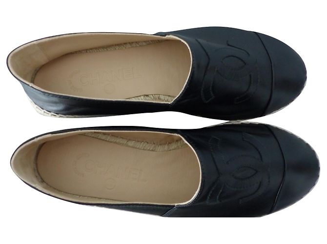 Chanel Espadrilles Schwarz Lammfell
