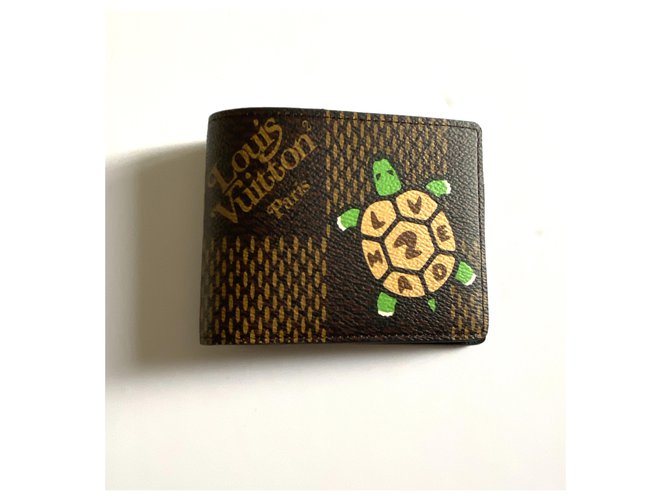 lv turtle wallet