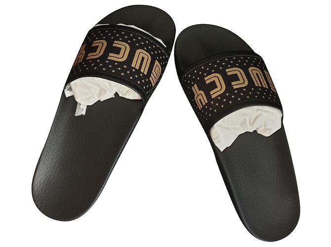 Sandali Tap Gucci Neri in Gomma Nero