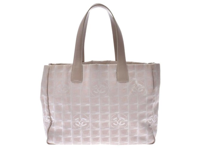 Chanel handbag Beige Polyamide  ref.201998