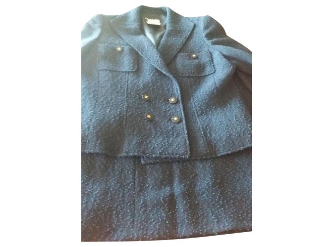Chanel Terno de saia Azul marinho Lã  ref.202037
